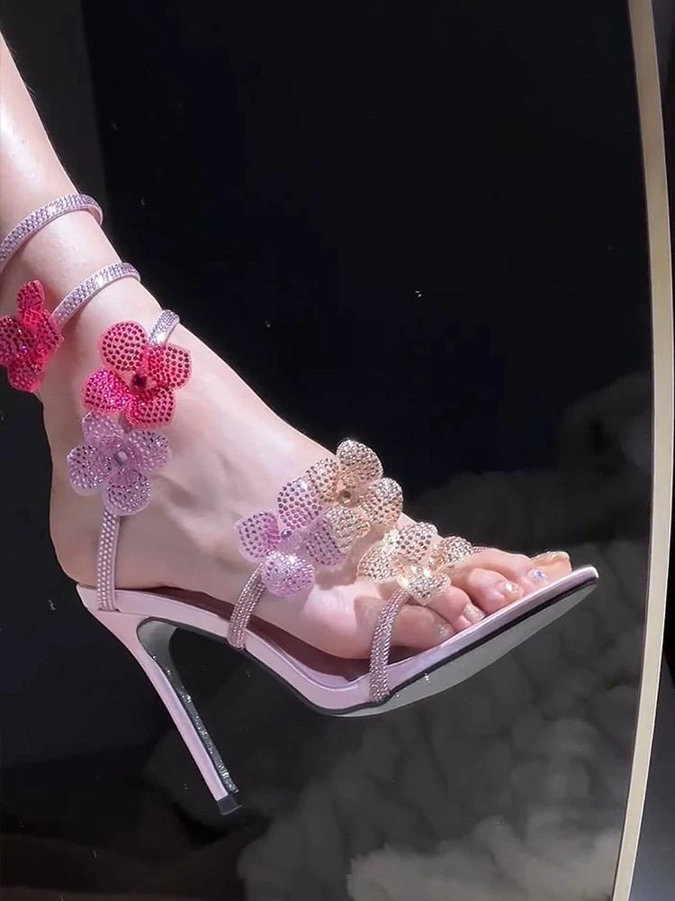 Fashion Water Diamond Serpentine Wrapped Lace Flower High Heels Women's 2025 Summer New Style Sexy Thin Heel Celebrity Strap Sandals