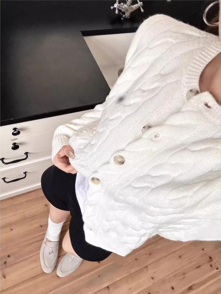 Korean Style Embroidered Pony Logo Knit Cardigan, Versatile Autumn Winter Round Neck Cable Sweater for Women