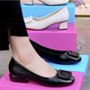 Single shoes women's shallow mouth flat shoes spring new low heel round head leather shoes spring and autumn soft leather women's shoes Doudou shoes