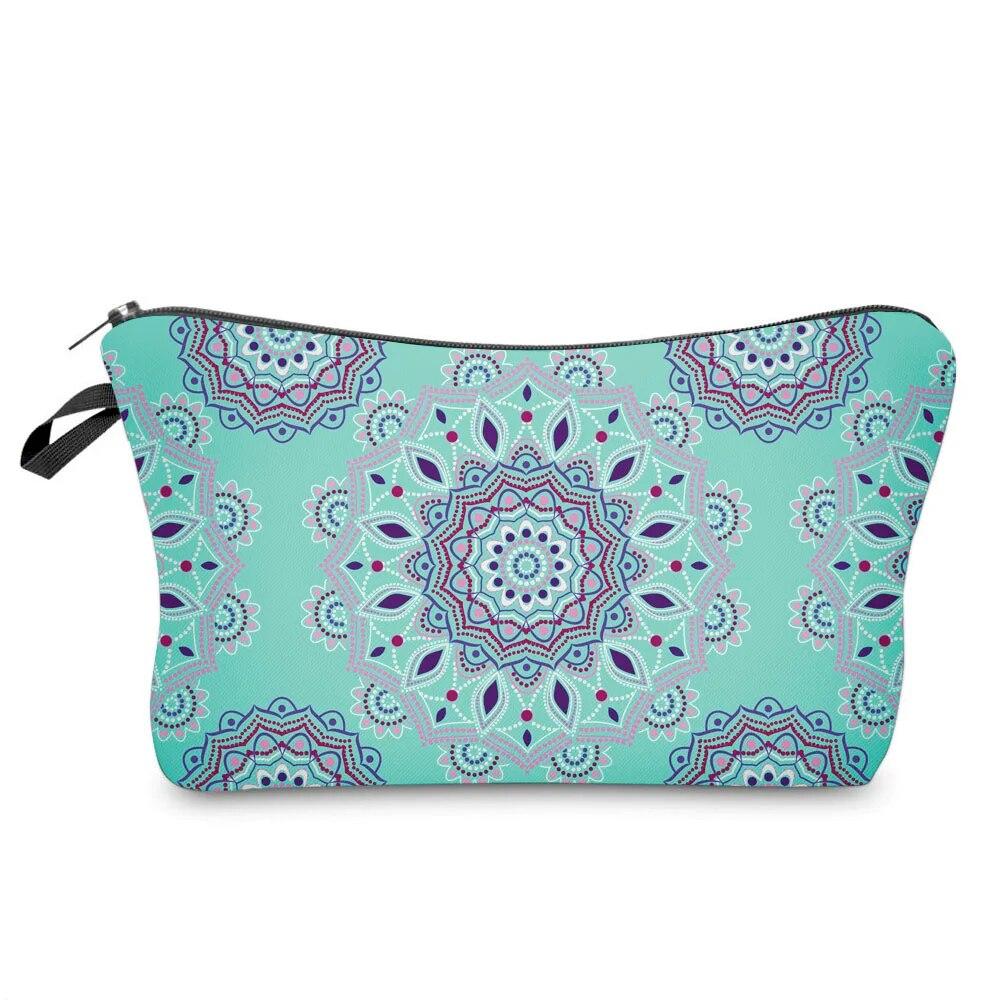 Women's Makeup Bag Vintage Mandala Print Cosmetic Bag Lightweight Clutch Coin Purse Zipper Portable Makeup Pouch Toiletry Bag
