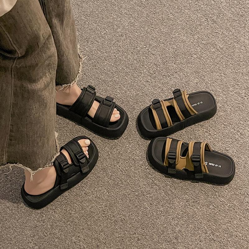 Cool slippers women's summer wear 2025 new thick-soled casual non-slip pregnant women's beach sandals high-end one-word drag