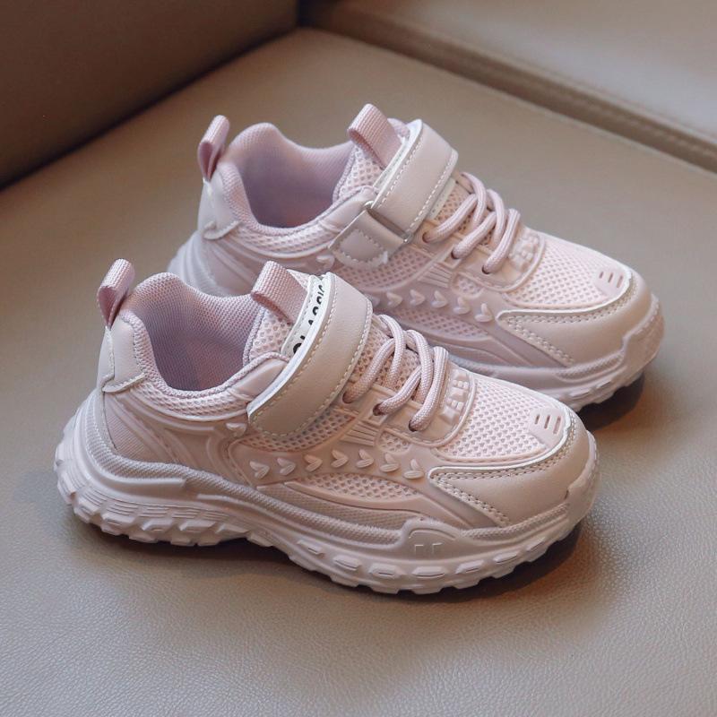 

2024 весна и лето новая детская спортивная обувь для девочек кроссовки с мягкой подошвой для бега для детей среднего и старшего возраста дышащая сетчатая обувь мальчикам повседневная обувь 29 yards inner length 18cm розовый