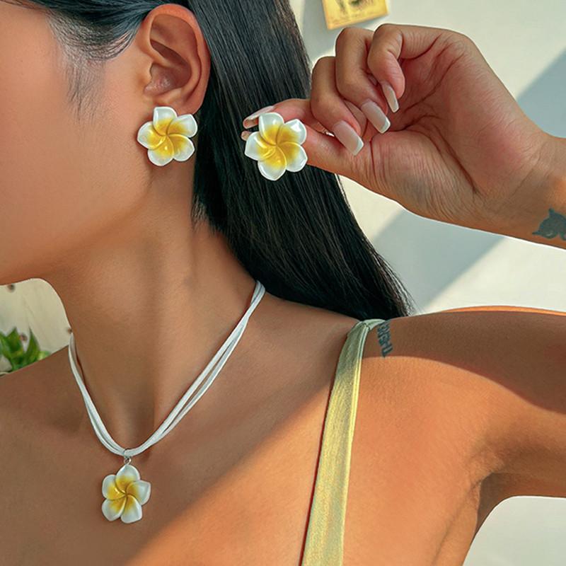 Bohemian Style Flower Braided Earrings Necklace for Woman Fashionable Accessories Travel Vacation Beach Party Jewelry Decoration