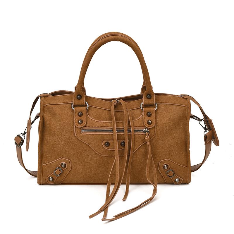 Trendsetting Matte Suede Rivet Motorcycle-Style Retro Crossbody Bag 2025: Large Capacity Handbag