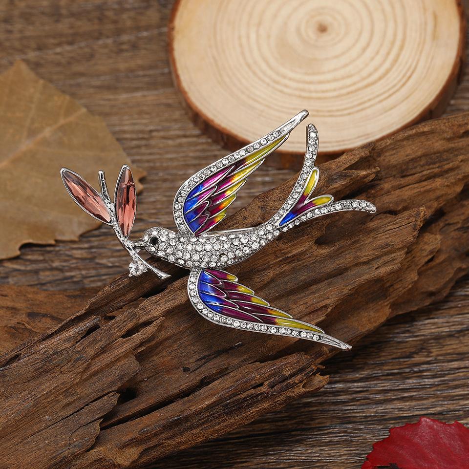 

Модная ласточка булавка пальто свитер грудь цветок воротник пуговица женская ретро стразы животное брошь глазурованные аксессуары разноцветный