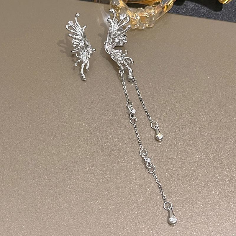Silver Needle Rhinestone & Butterfly Tassel Earrings - Stylish, Exaggerated Slimming Studs for Women