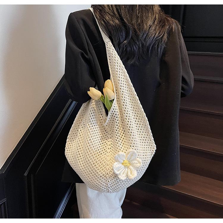 Reisen am Meer Strandtasche Damen Neue hohle gewebte Tasche Große Kapazität Schulter-Tragetasche Leichte Sommer-Strandurlaub-Schultertasche