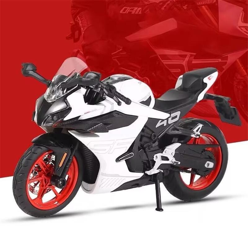 1/12 CFMOTO 450SR Modelo de Motocicleta de Carreras de Aleación Metal Fundido a Presión Modelo de Motocicleta Deportiva de Calle Sonido de Simulación Luz Juguete para Niños Regalo