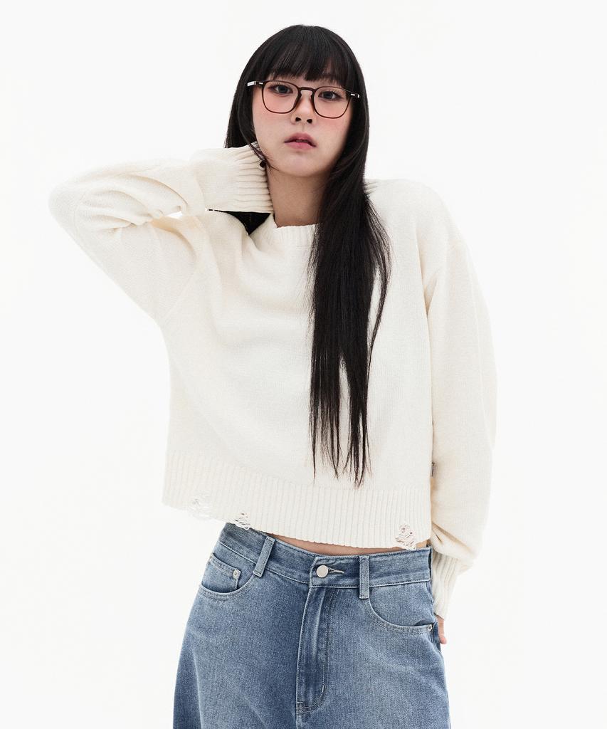 FILLUMINATE (W) Damaged Velvet Crop Knit - Ivory