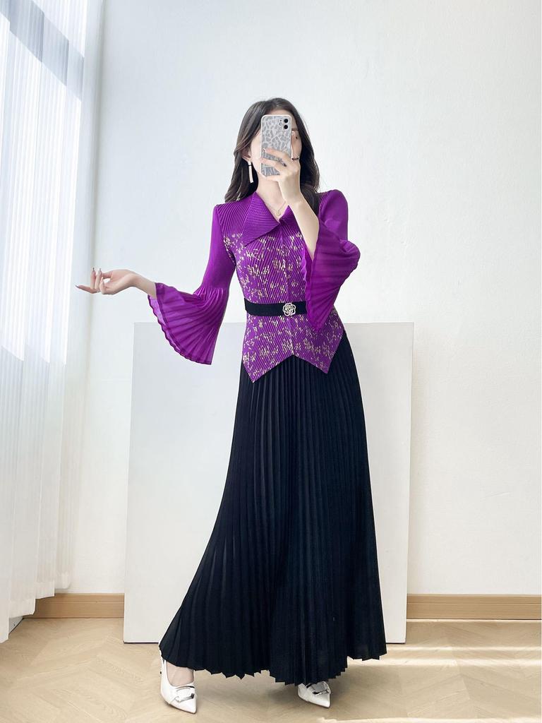 Miyake Pleats Plus Size Two-Piece Set: Elegant Waist-Cinching Slimming Top with Chic Hot Stamping