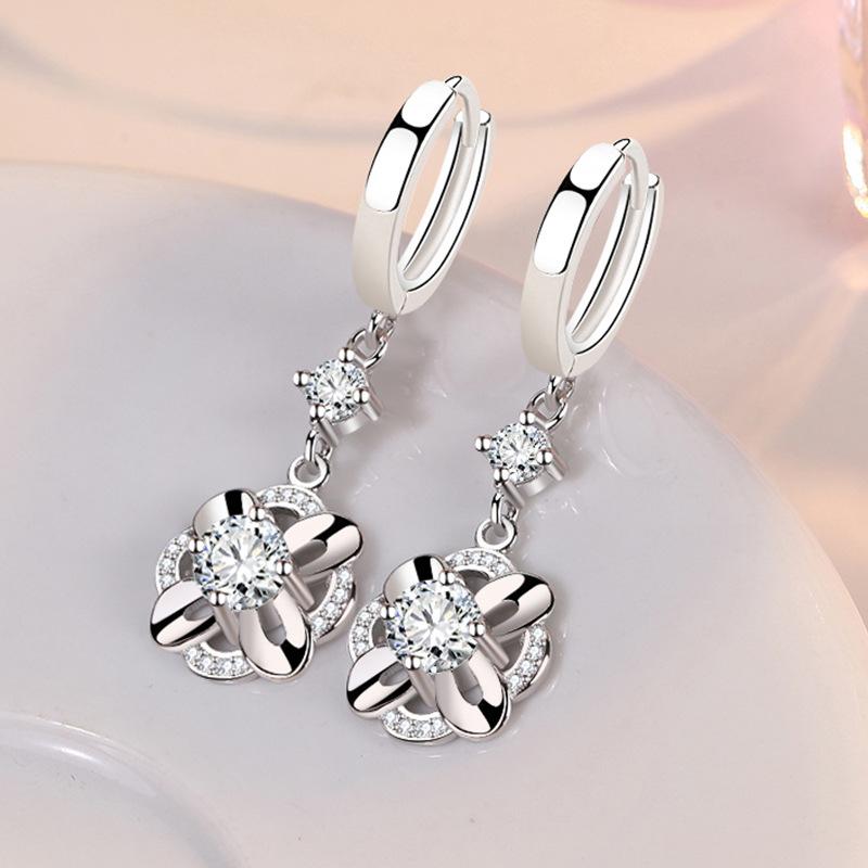 925 Sterling Silver Claws Stud Earrings with Crystal AAA CZ Stone Modern Design Fashion Versatile Accessories Women Jewelry