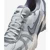 Nike V2K Run Platino Puro Grigio Lupo Scarpe da Ginnastica da Donna Grigio Freddo Metallizzato-Grigio Freddo FD0736-003
