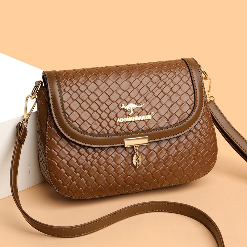 A High-end and Fashionable Single-shoulder Crossbody Bag, A Fashionable Underarm Bag for Middle-aged Women