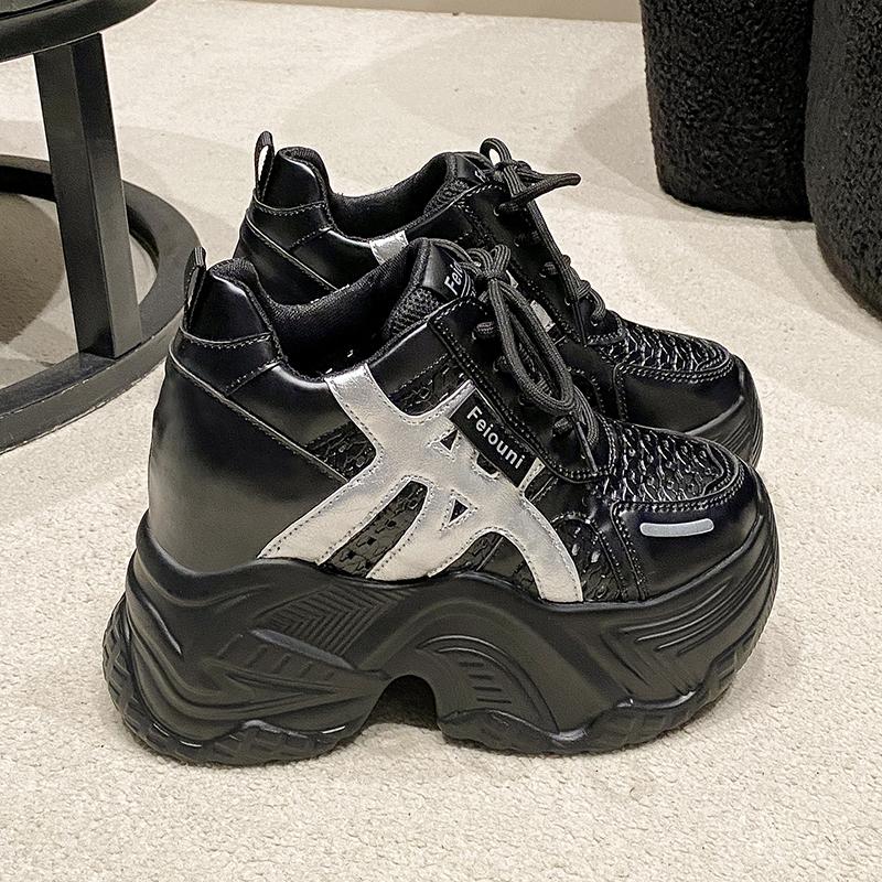 Moda 2025 Grube Skórzane Sneakersy Letnie Casualowe Wulkanizowane Buty Kobieta Wysoka Platforma Oddychające Siateczkowe Sneakersy 10CM Sportowe Buty Taty