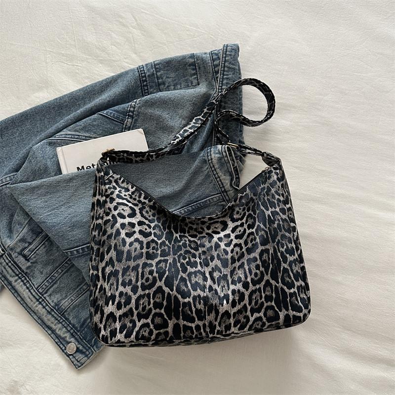 

Stylish Large Capacity Tote Bag For Women In Black Brown And Coffee Color Options