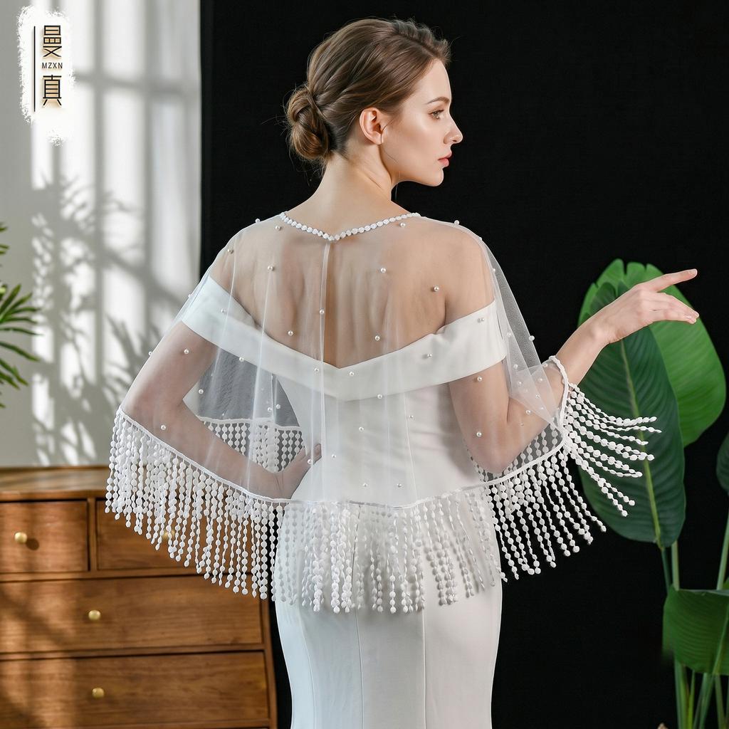 Mantello Nuziale in Tulle con Frange di Perle, Stola Corta Trasparente da Matrimonio con Chiusura Frontale a Perla, Coprispalle Perlate per Abito da Sposa Sirena Senza Spalline, Servizio Fotografico