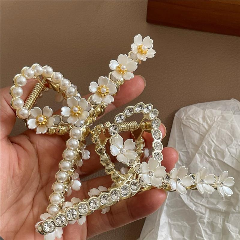 Hibiscus Camellia Flower Hairpin Large Size Grab Clip Female Summer Shark Clip Headdress Pearl Hairpin
