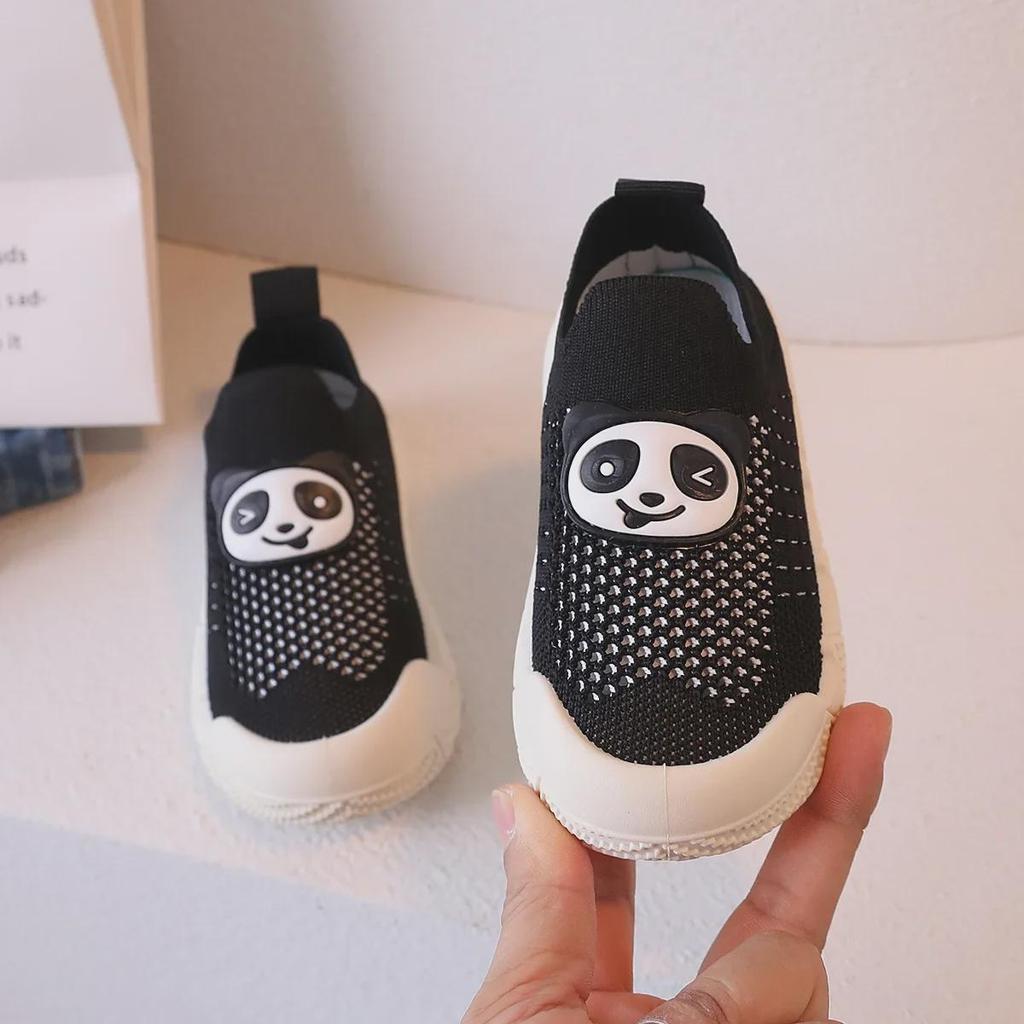 Kids' Breathable Slip-On Sports Shoes for Kindergarten - Boys' and Girls' Soft Mesh Casual Sneakers for Spring and Summer