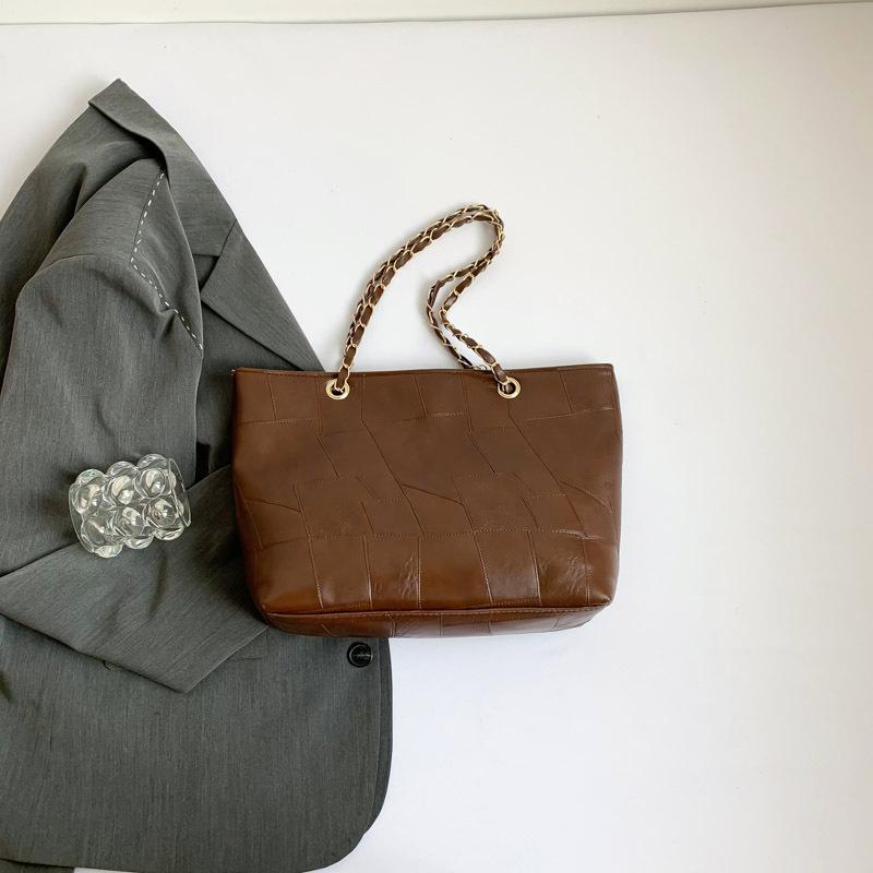 

2025 summer new simple handbag fashion Korean version women s shoulder bag casual fashion large capacity tote bag коричневый