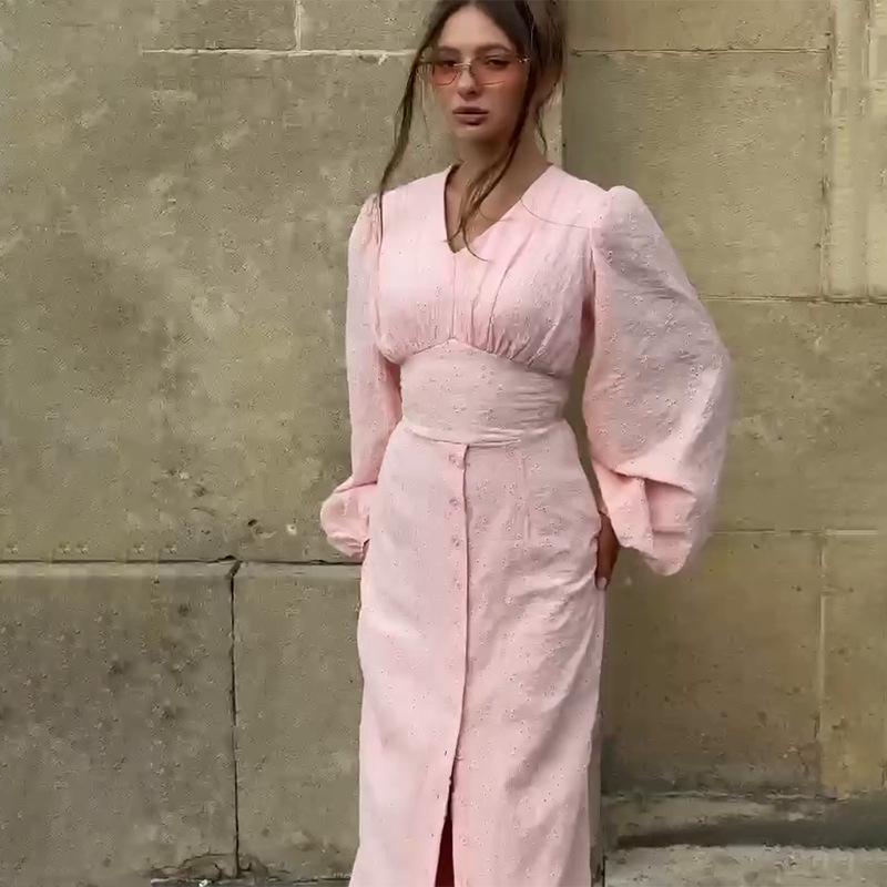 

Осеннее 2025 года Трансграничное Однотонное Платье с V-образным вырезом, Поясом-шнуровкой и Длинными рукавами Large розовый