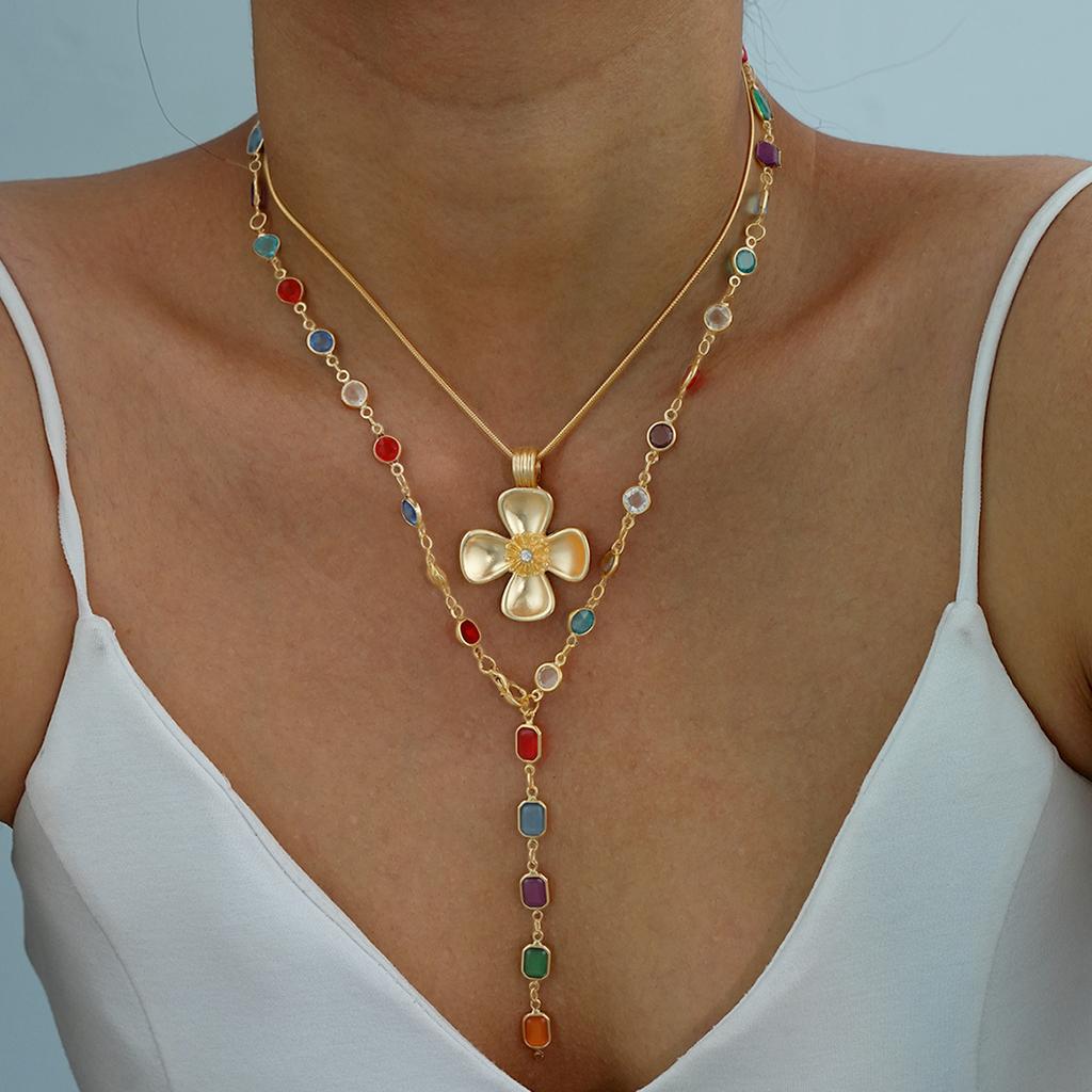 2 Stück Bunte Kristallblumen-Anhänger Halsketten für Damen Neue Goldfarbe Lange Y-förmige Halsketten Weibliche Party Schmuck Accessoires