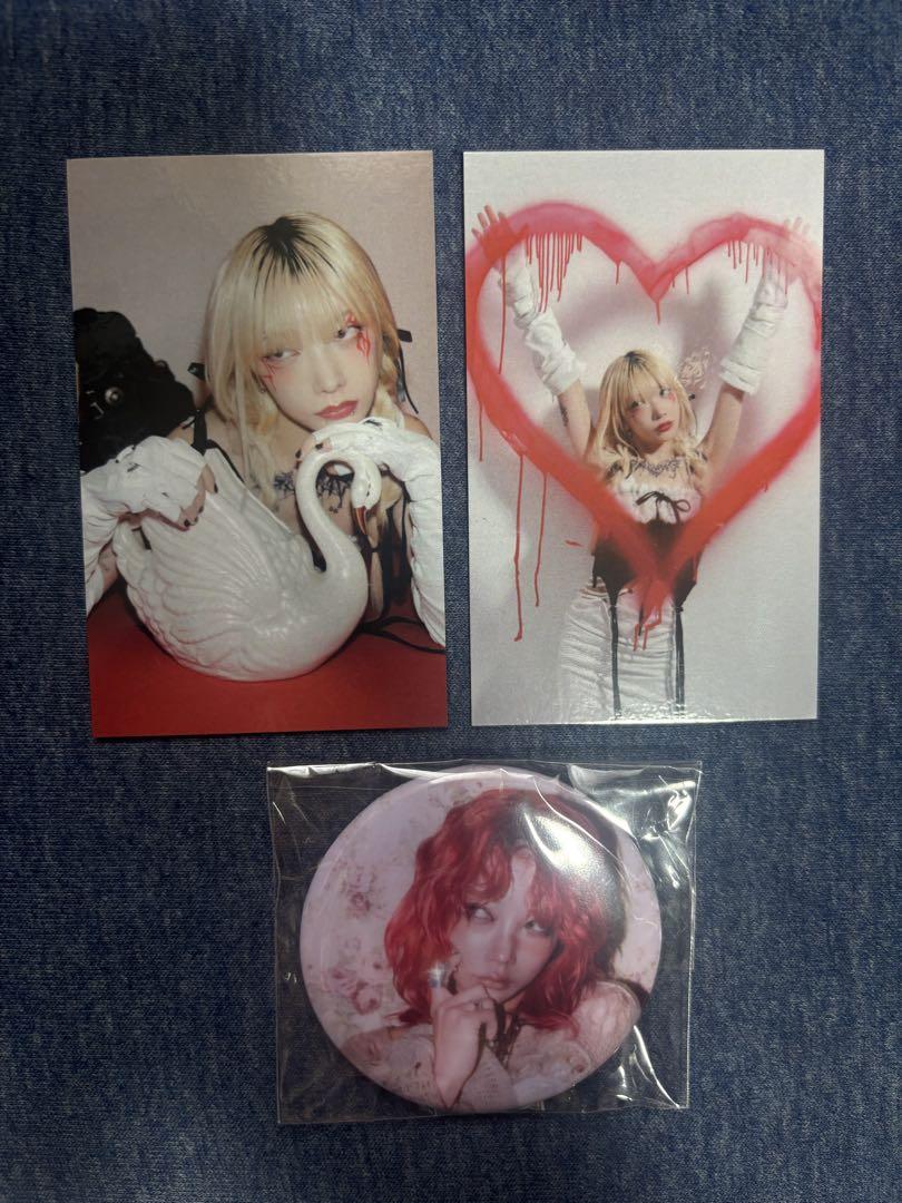 

[Б/У] Значок-карточка Кэти