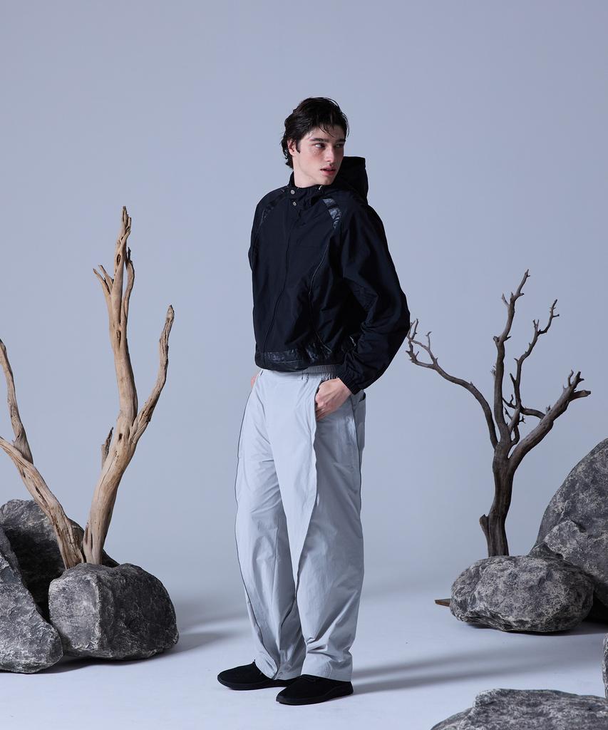 SPORTS ILLUSTRATED Curved Piping Woven Pants (Light Grey)