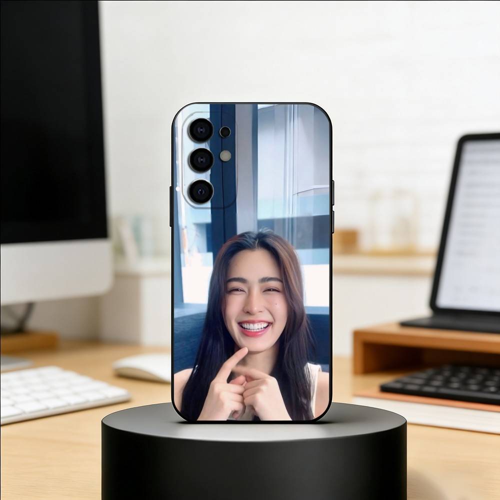 Actress L-Lingling Kwong Phone Case Black Silicone Soft For Samsung S25,S24,S21,S22,S23,S30,Ultra,S20,Plus,Fe,Lite