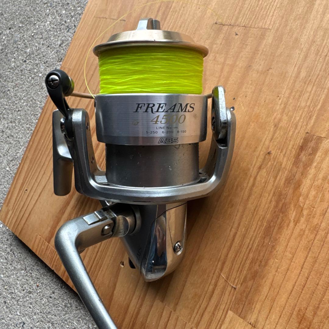 Used Daiwa FREAMS 4500 spinning reel