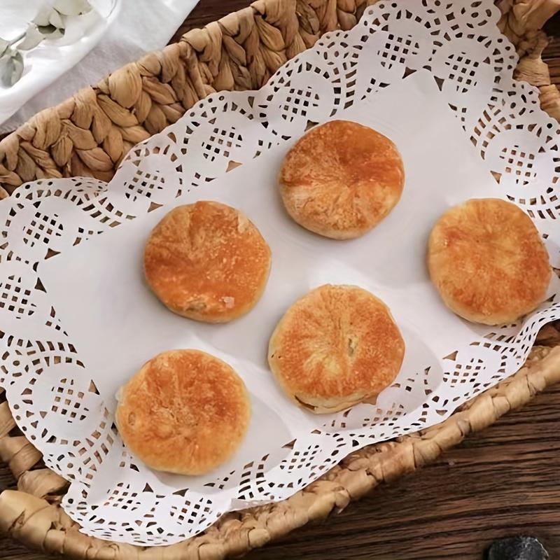 150Pcs Elegant White Lace Paper Doilies - Rectangular Flower Pattern, Disposable Food Placemats for French Fries, Fried Chicken