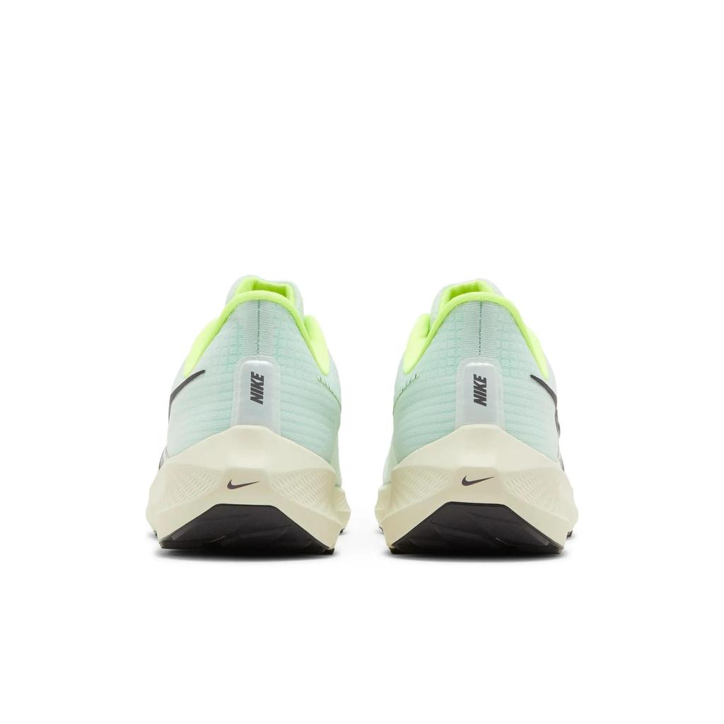 Nike Air Zoom Pegasus 39 'Barely Green' (Unisex) Barely Green / Mint Foam / Volt / Cave Purple Running Shoes DH4071 301