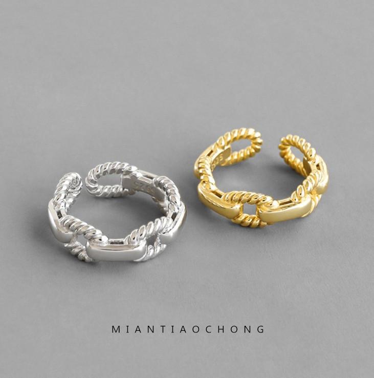 Unique Adjustable Twisted Chain Ring In S925 Silver Perfect For Couples And Fashion Lovers