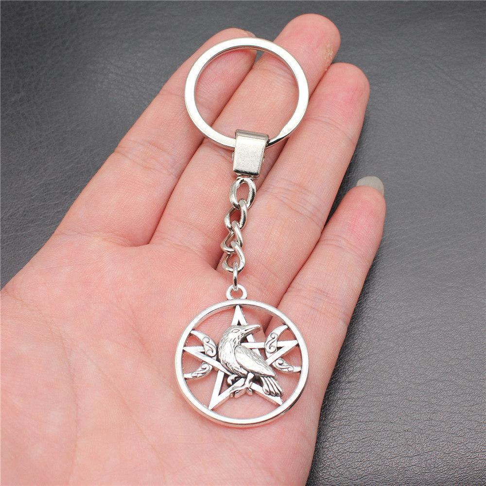 30mm Keychains Sun Moon Pentagram Vintage Jewelry Supplies QY047