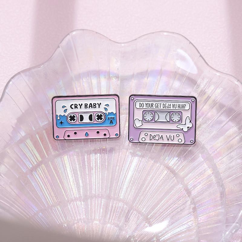 Character Charming Cartoon Alloy Brooch With Geometric Design For Personalized Fashion Accessories