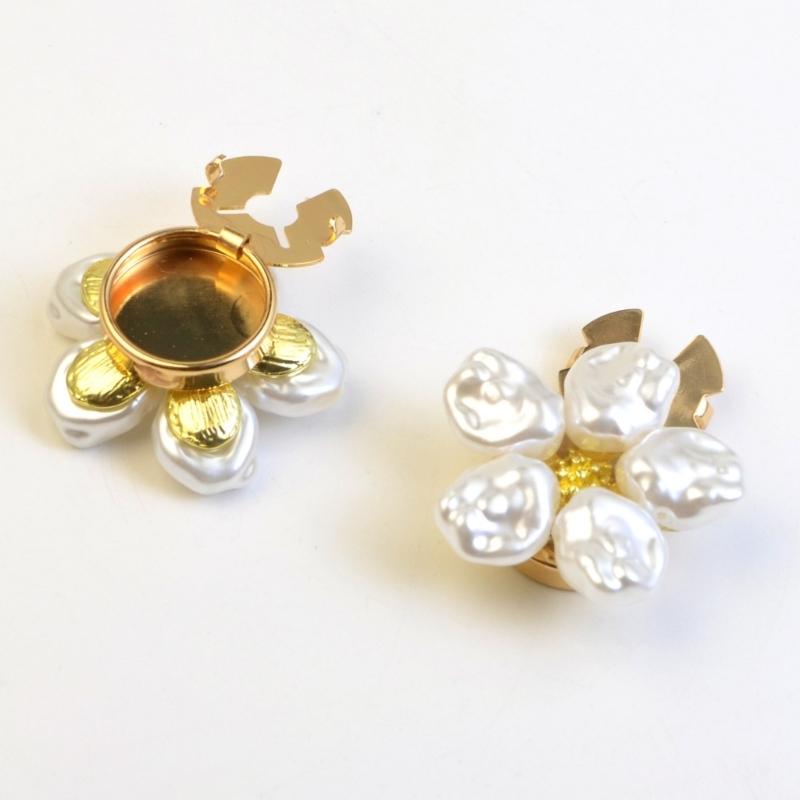 Pearls Cufflinks Flower Button Covers for Women Elegant Clips Button Dress Shirt Accessories No Sewing Buttons Gift