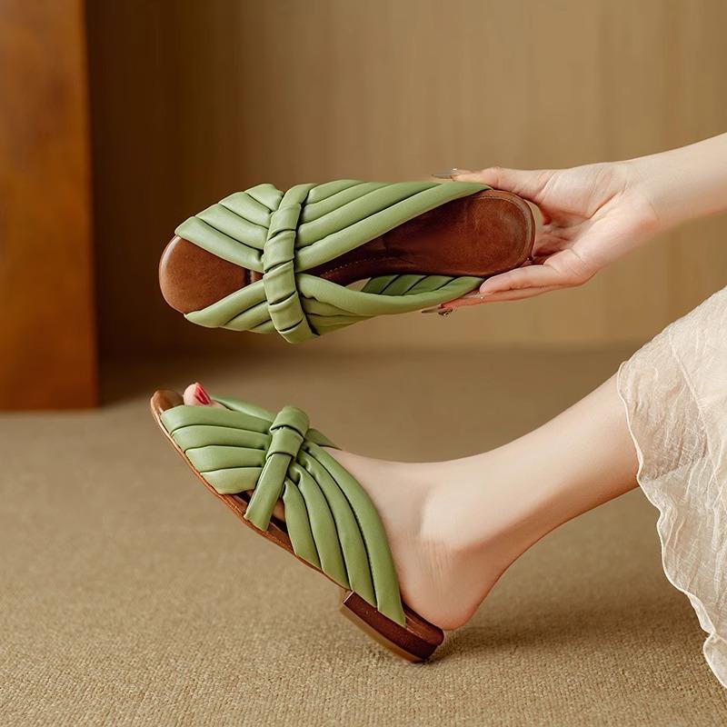 Huge Comfort~ Stepping On Shit~ Fish Mouth Cool Slippers Women's Outer Wear 2025 Summer New Flat-bottomed Fashionable Versatile Sandals