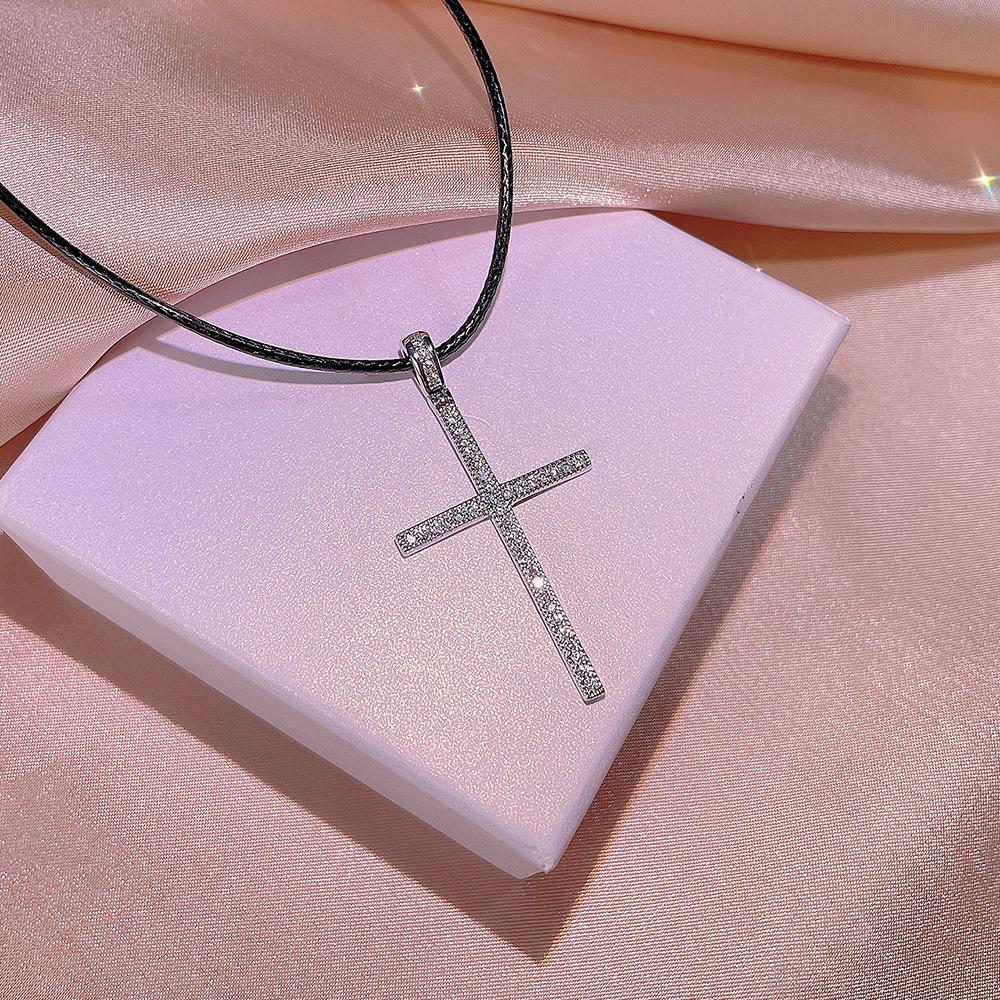 Personalized Real Gold Electroplated Copper Inlaid Zirconium Cross Necklace for Women Ins Creative Trend Geometric Pendant Accessories