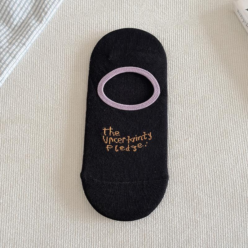 

Children s Cartoon Socks - Multi-color Cat Patterned Boat-shaped Women s Seamless Slippers with No-Toe Shaft and Anti-slip Flat Toe Hidden Design 1 pair