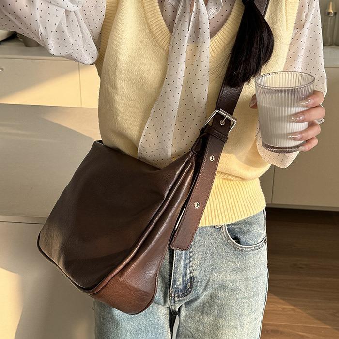 Large Capacity Bag Women's New Autumn and Winter Retro Fashion Shoulder Bag Niche Versatile Tote Bag