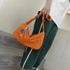 Checkered single shoulder bag, large capacity travel cross-body bag, light and casual underarm bag