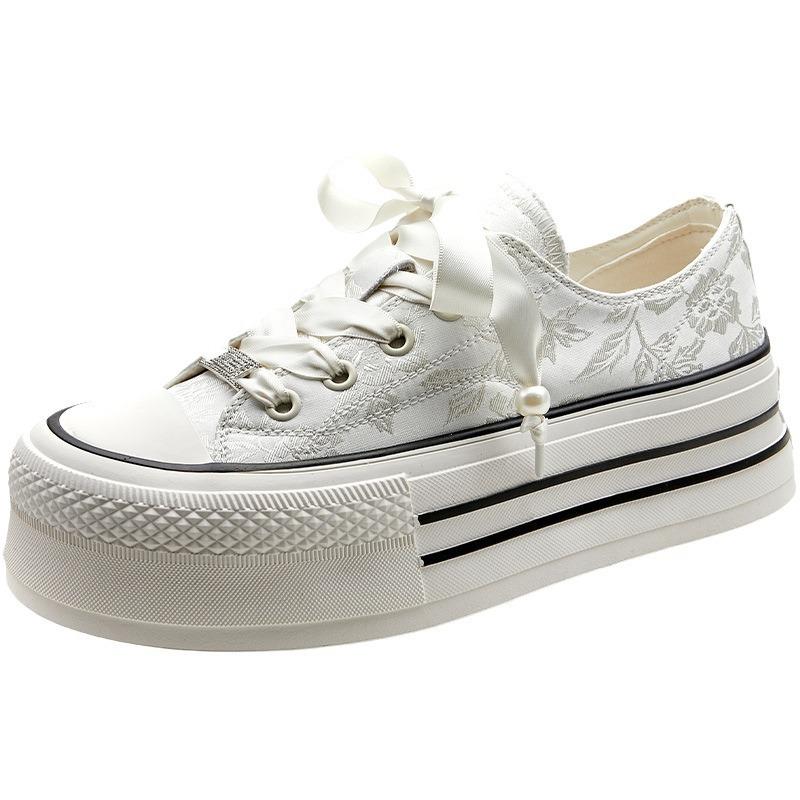 Scarpe da ginnastica con plateau da donna nuove a taglio basso in pelle suola morbida piccolo rialzo casual sportive board shoes