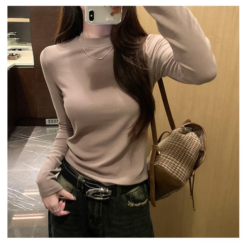 Korean-style gentle solid color long-sleeve knit sweater 2026 spring and autumn new soft and cozy inner layer warm base top for women