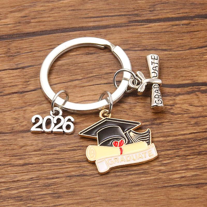 Doctoral Hat Graduation Cap Keychain 2026 Metal Pendant Gown Bag Keyring Fashionable Celebration Gift for College Students