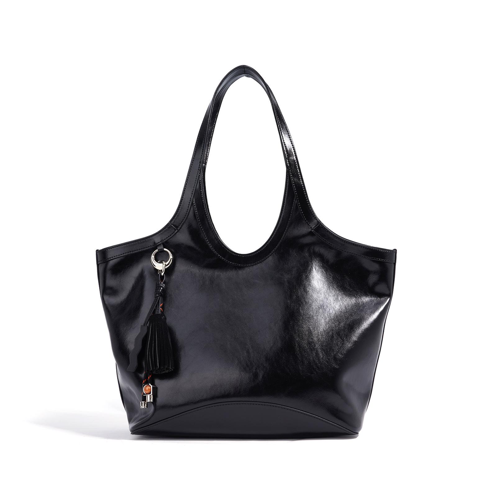 

2025 simple new high-end tote bag women s bag large-capacity fan-shaped commuter bag shoulder bag versatile niche design