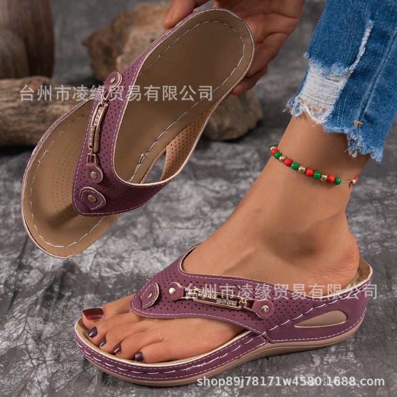 Large Size Women's Shoes Spring and Summer New Toe Casual Beach Slope Heel Flip-flops Women's Cool Slippers