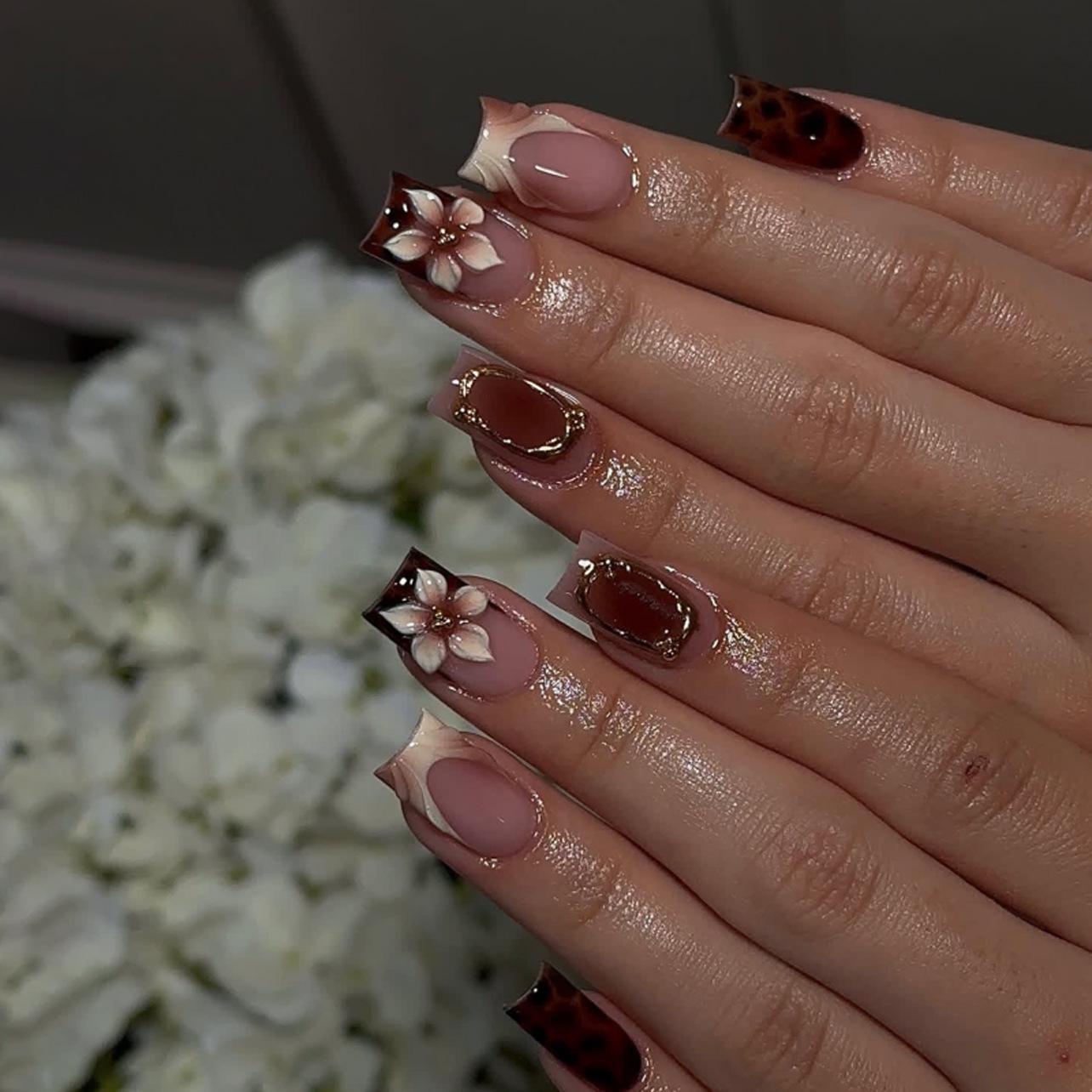 3D Stereo Flower Nail Art Tips - Medium-Short Square False Nails Unique