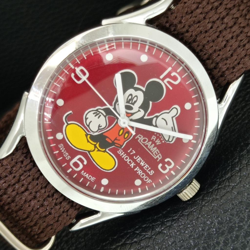 

HAND-WINDING VINTAGE SWISS MENS REFURBISHED RED COLOR DIAL WATCH a707215-1