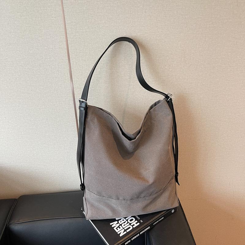 Large-capacity casual tote bag women's summer new niche lazy style versatile commuter single shoulder messenger bag tide