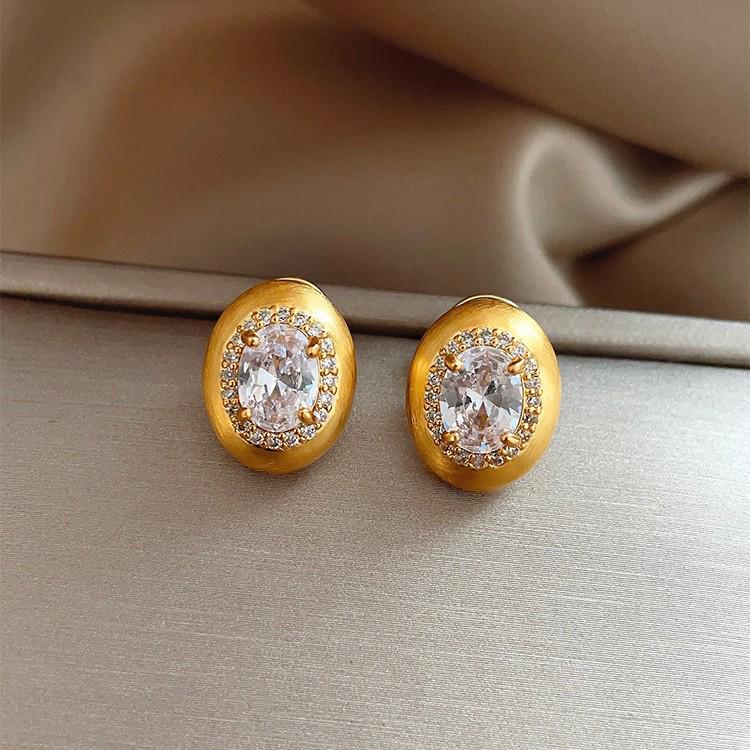 Шикарные серебряные серьги-гвоздики овальной формы, инкрустированные бриллиантами: Крутой, Универсальный, Высококлассный Аксессуар