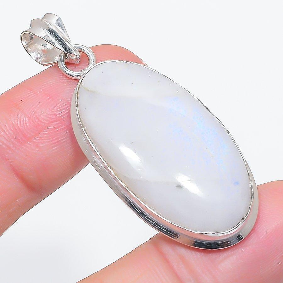 

Natural Moonstone Gemstone 925 Sterling Silver Jewelry Pendant 2.05 l5g18